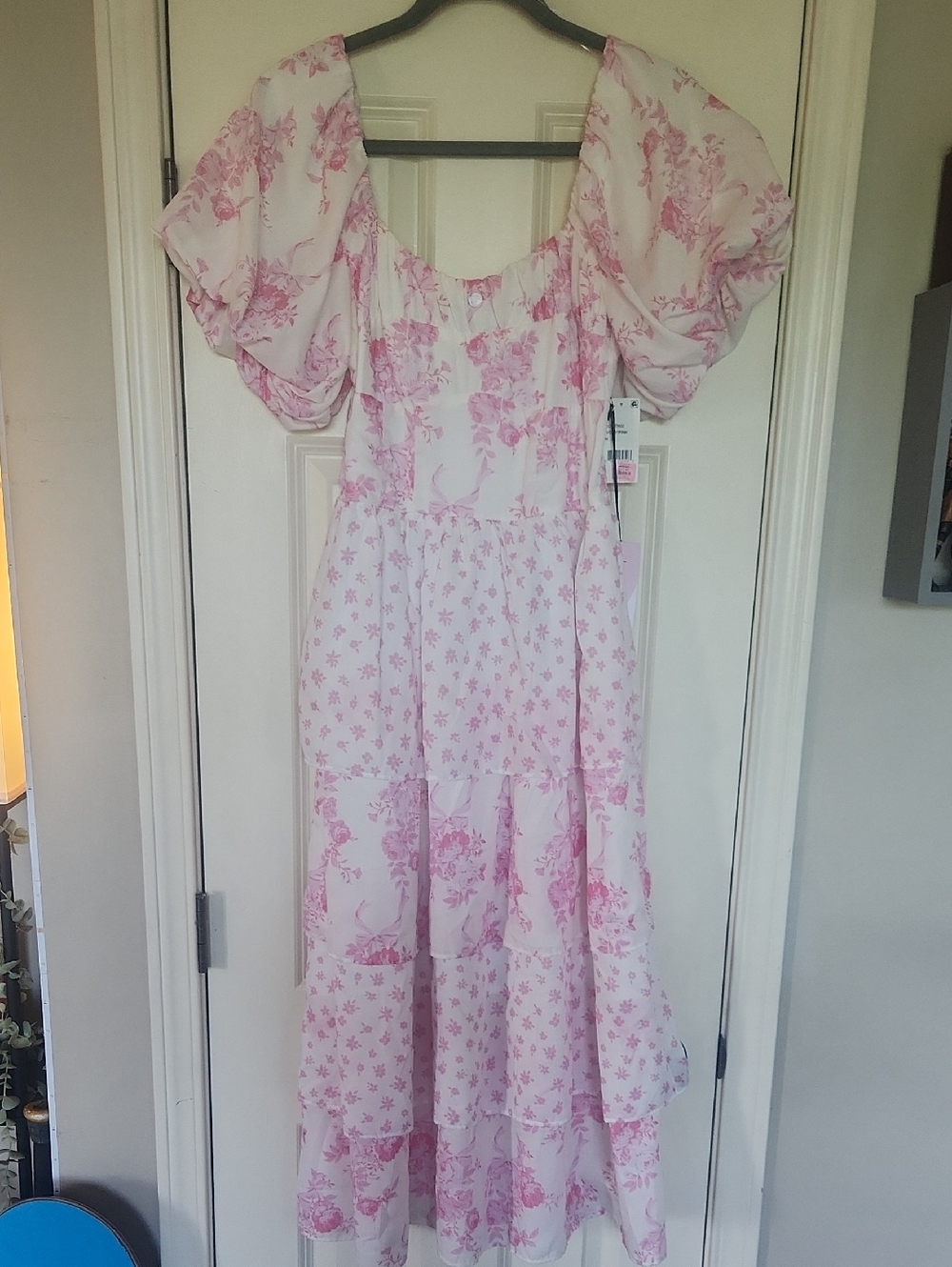 Women's Pink Floral Maxi Dress with Puff Sleeves